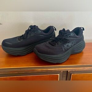 HOKA ONE ONE Bondi 8 Black size 9 9B
(B stands for women’s)